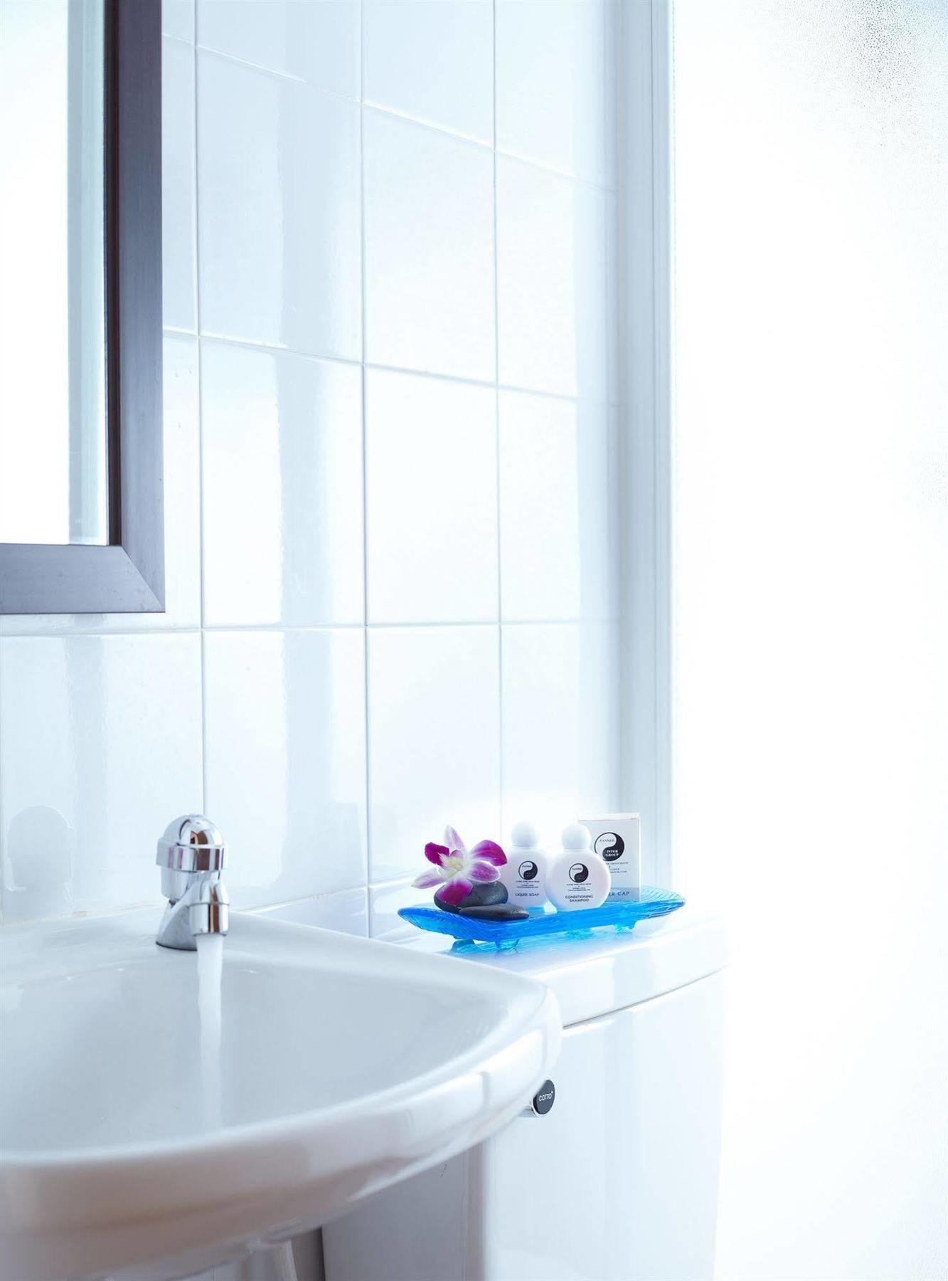 Hotel Super Oyo 484 Pannee Khaosan Sha 3*